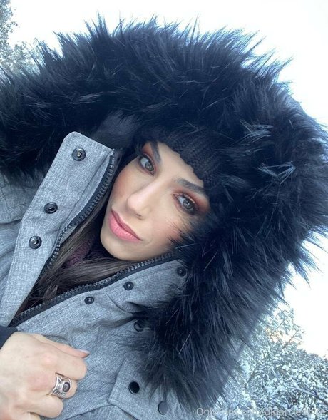Photo nue de fuite OnlyFans de Darciedolcexxx
