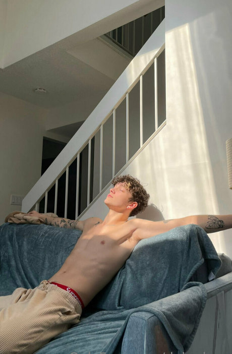 Photo nue de fuite OnlyFans de Dakarluca