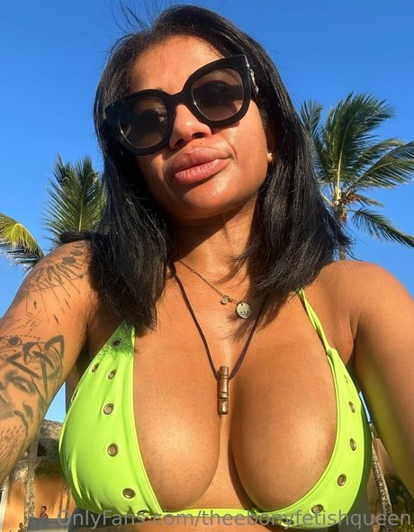 Photo nue de fuite OnlyFans de Kikiluxxxe