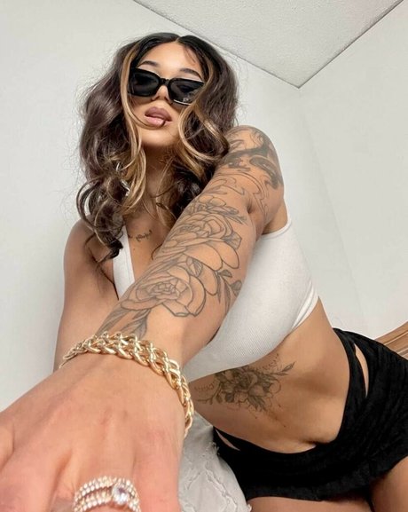 Photo nue de fuite OnlyFans de Carissa Amaria