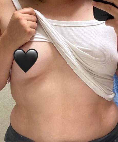 Photo nue de fuite OnlyFans de Mhmbabyy