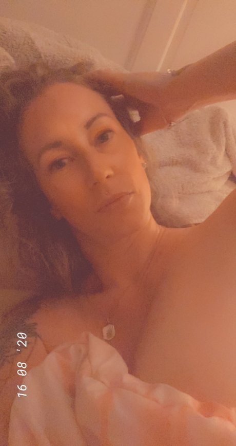 Photo nue de fuite OnlyFans de Isabella