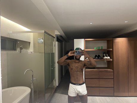 Photo nue de fuite OnlyFans de Big Jefe
