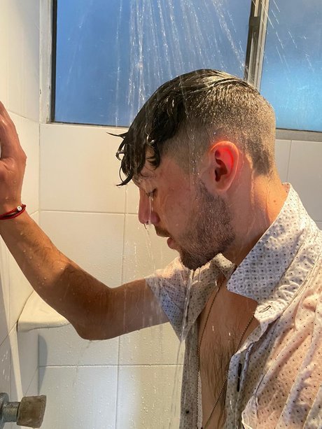 Photo nue de fuite OnlyFans de Andrs Martnez