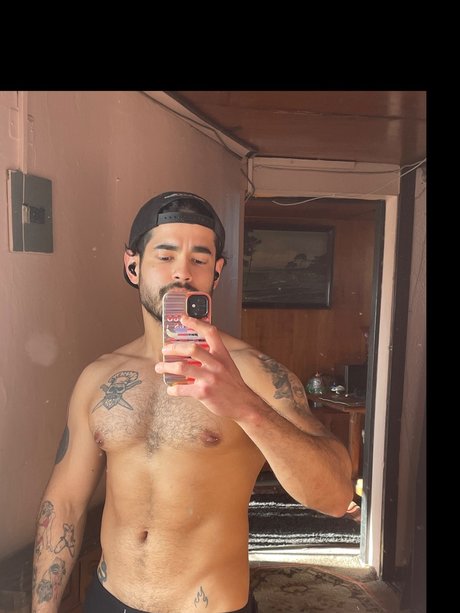 Photo nue de fuite OnlyFans de Zeus