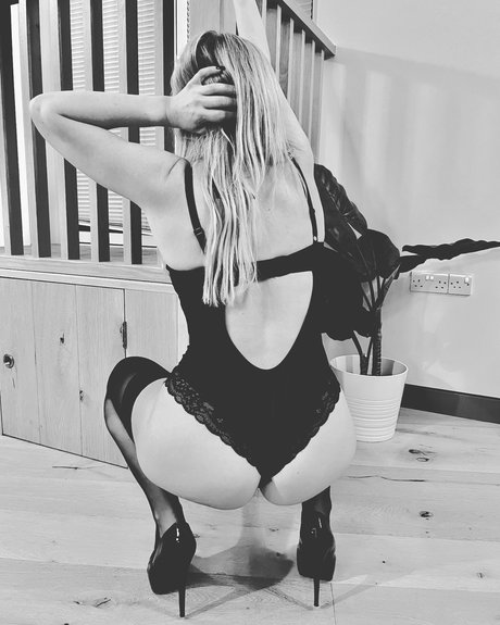 Photo nue de fuite OnlyFans de Midnight Blonde