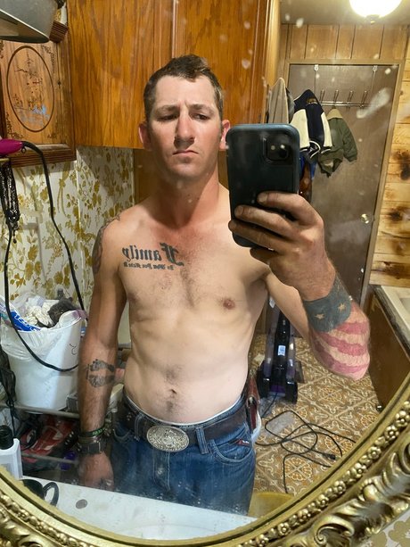 Photo nue de fuite OnlyFans de Richard Alexander