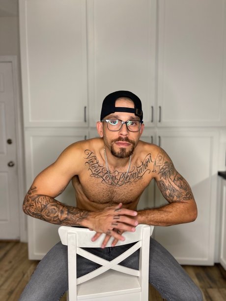 Photo nue de fuite OnlyFans de Michaelgrey69