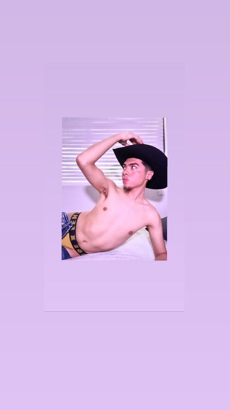 Photo nue de fuite OnlyFans de Adolfo Morales Barcenas
