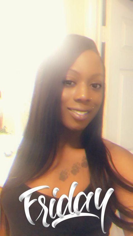 Photo nue de fuite OnlyFans de Mimi