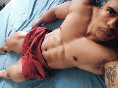 Photo nue de fuite OnlyFans de Milton Ospina