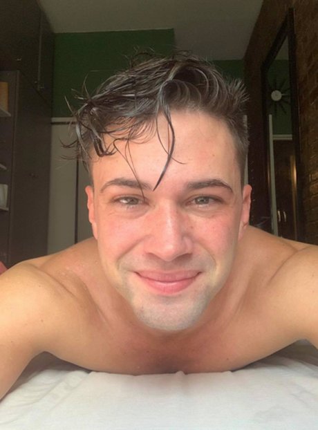 Photo nue de fuite OnlyFans de Milo Hudson