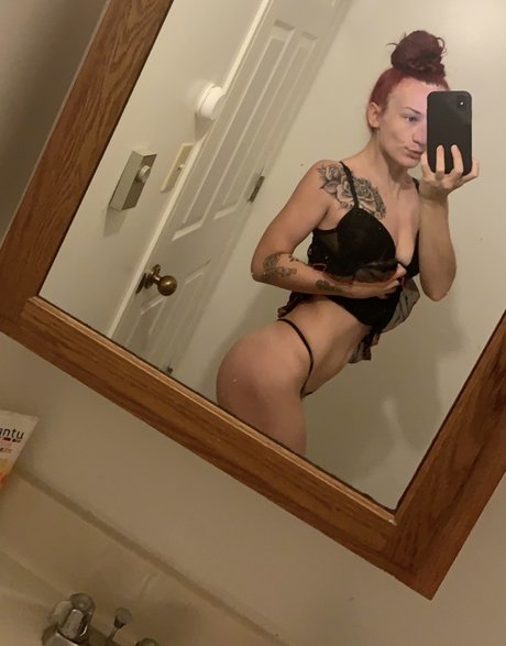 Photo nue de fuite OnlyFans de Carly