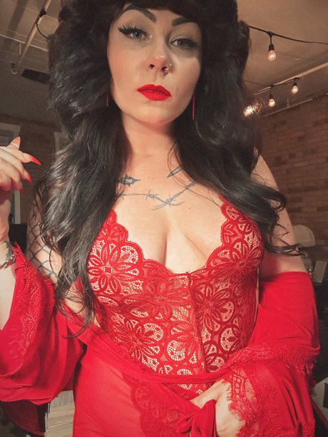 Photo nue de fuite OnlyFans de Vampirella