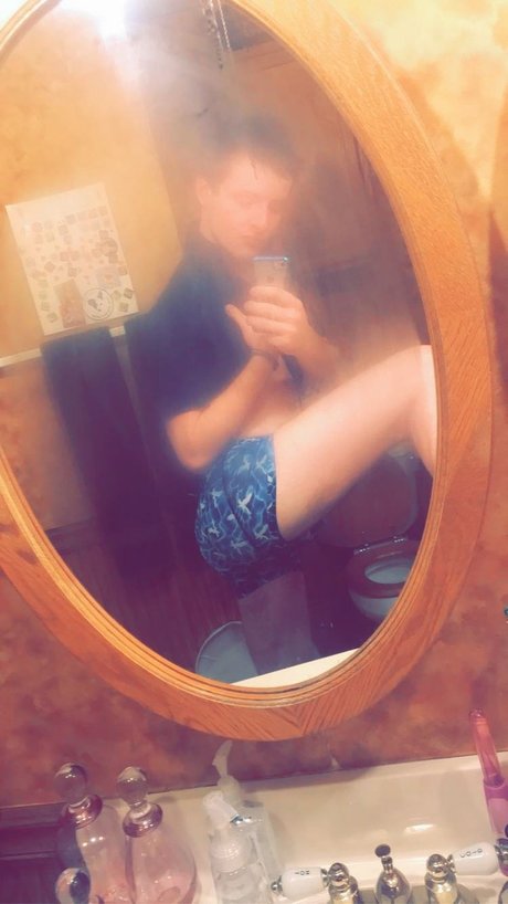 Photo nue de fuite OnlyFans de J