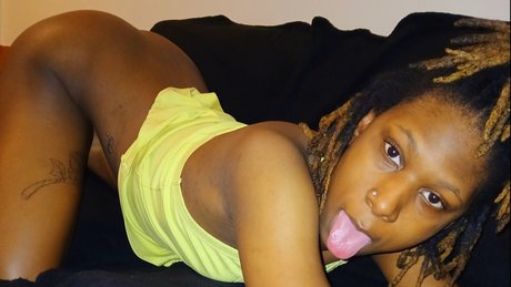 Photo nue de fuite OnlyFans de Carahcaramel