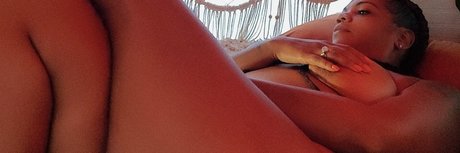 Photo nue de fuite OnlyFans de The Alchemy Priestess