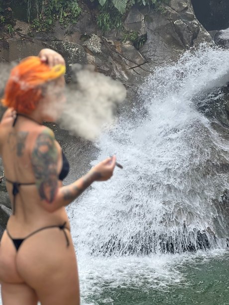 Photo nue de fuite OnlyFans de Carolina 