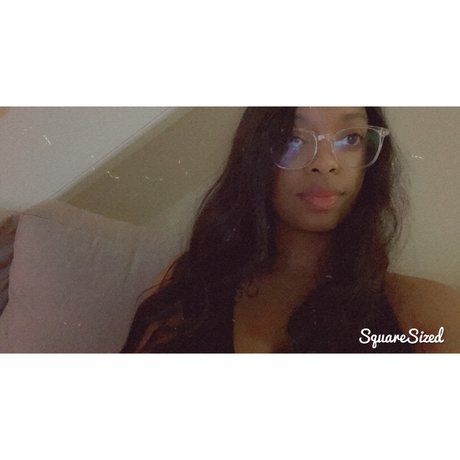 Photo nue de fuite OnlyFans de Zoey