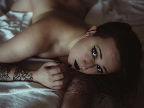 Photo nue de fuite OnlyFans de Miranda Darling