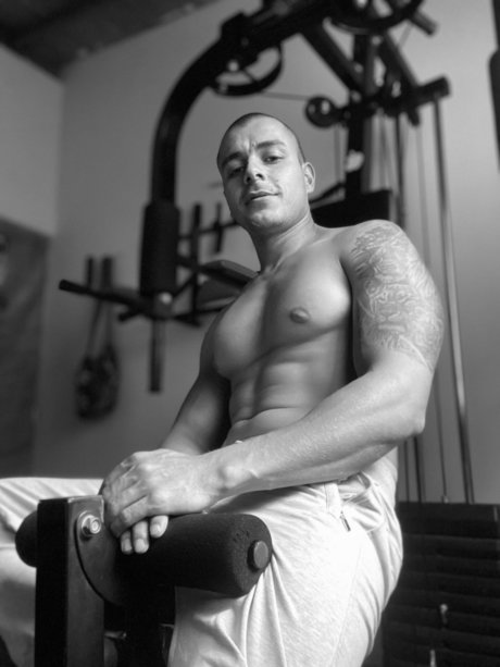 Photo nue de fuite OnlyFans de Andres