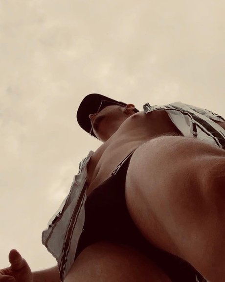 Photo nue de fuite OnlyFans de Marn