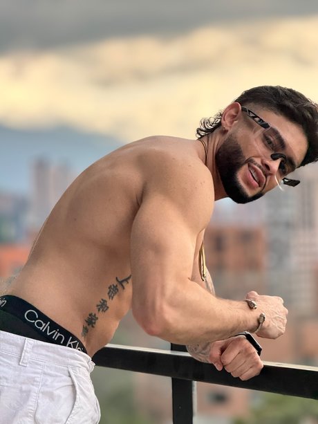 Photo nue de fuite OnlyFans de Jhordan Montoya