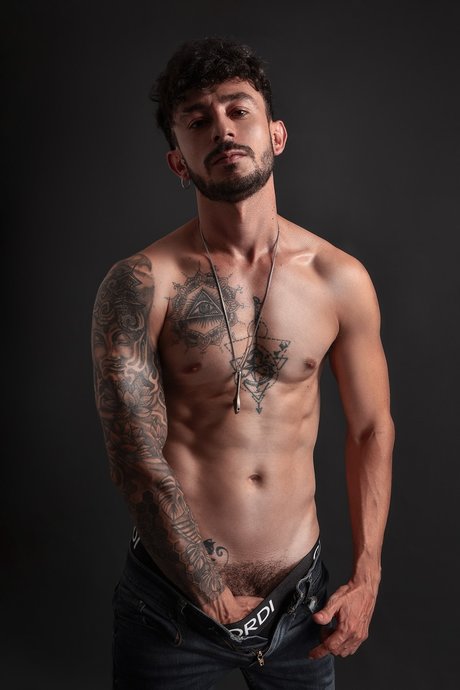 Photo nue de fuite OnlyFans de Camilo