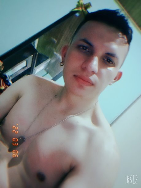 Photo nue de fuite OnlyFans de Jhon Aguiar