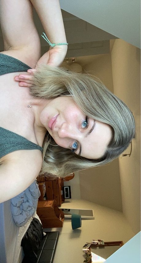 Photo nue de fuite OnlyFans de Jessica Hughes