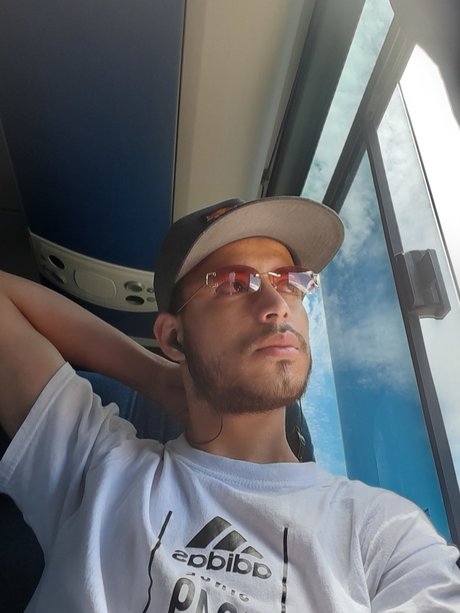 Photo nue de fuite OnlyFans de Juan Camilo Rodriguez Ortiz