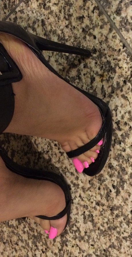 Photo nue de fuite OnlyFans de Blondeinstilettoheelsonly
