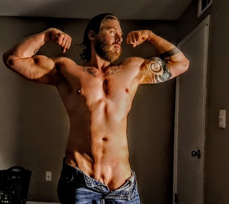 Photo nue de fuite OnlyFans de Jesse Thomas