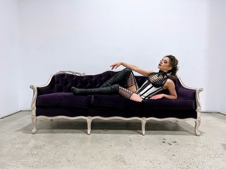 Violet On The Rocks
