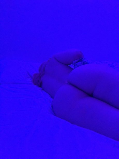Photo nue de fuite OnlyFans de June