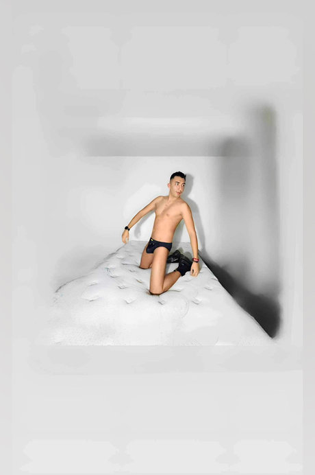Photo nue de fuite OnlyFans de Aaron 23cm 