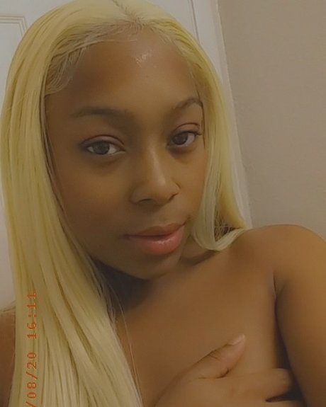 Photo nue de fuite OnlyFans de Ianna Flame