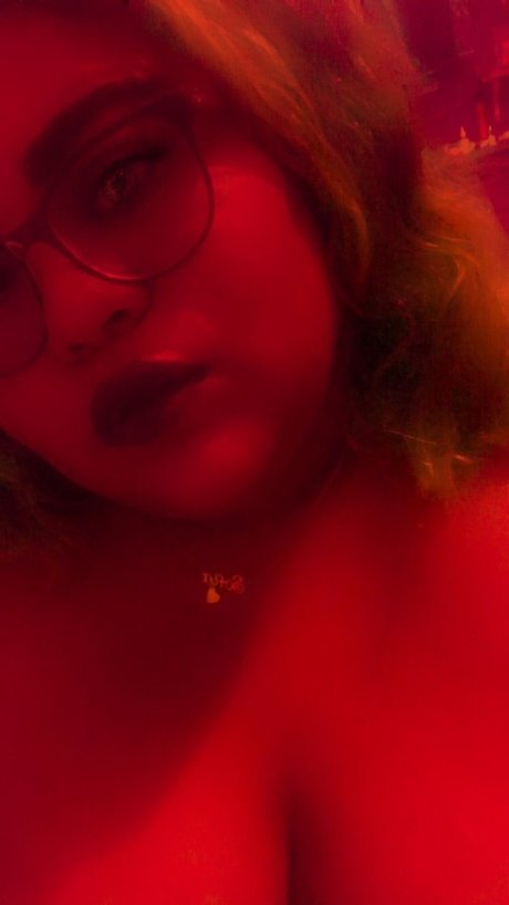Photo nue de fuite OnlyFans de Sof