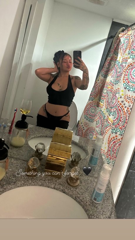 Photo nue de fuite OnlyFans de Asian Doll