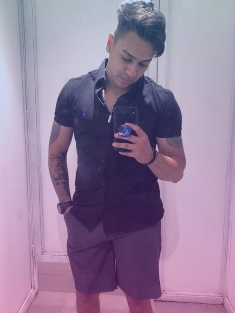 Photo nue de fuite OnlyFans de Eliezer Pereira 