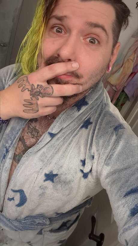 Photo nue de fuite OnlyFans de Moosedroppings