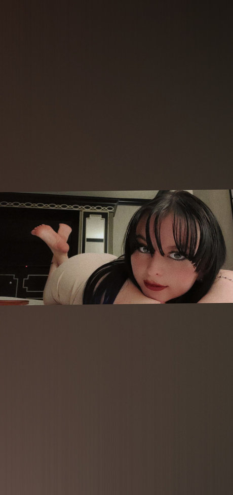 Foot Goddess Divina