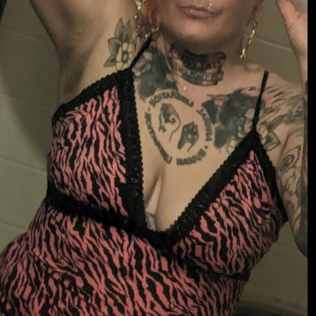 Photo nue de fuite OnlyFans de Mo Karnage