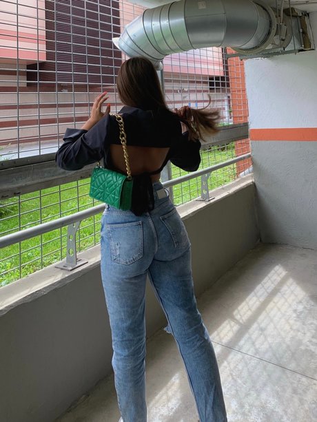 Photo nue de fuite OnlyFans de John Alissa