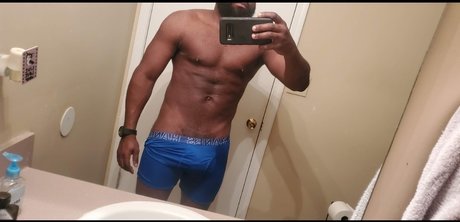 Photo nue de fuite OnlyFans de Mr Clayton Bbc