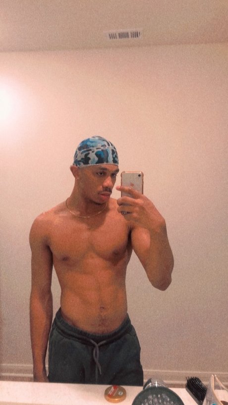 Photo nue de fuite OnlyFans de Marcus Powers Pan 