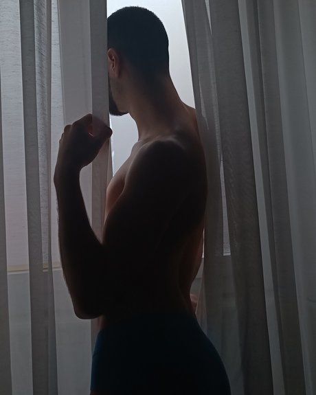 Photo nue de fuite OnlyFans de Claudio Moretti