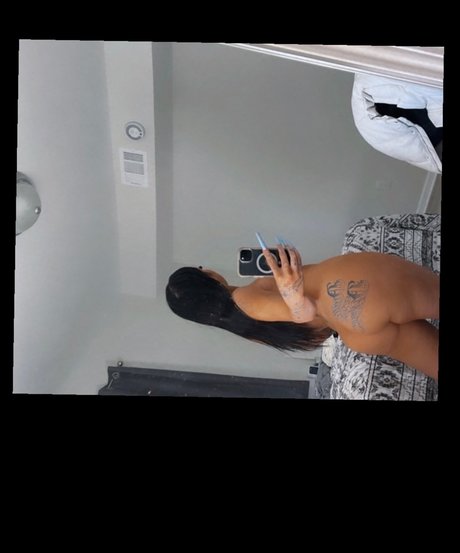 Photo nue de fuite OnlyFans de Jade 