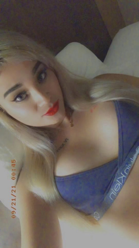 Photo nue de fuite OnlyFans de Mina Rose