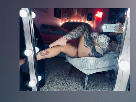 Photo nue de fuite OnlyFans de Randa